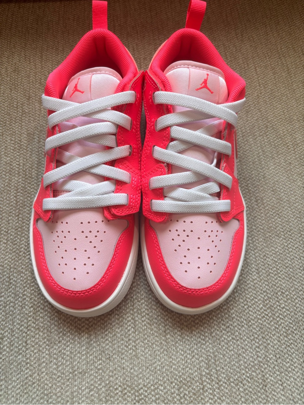 Jordan Kids Low-Top Sneakers in Pink and Coral